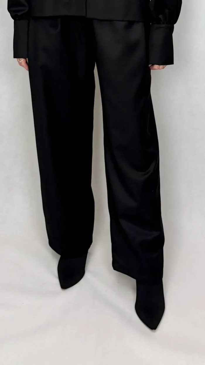 Black Royal Elegance